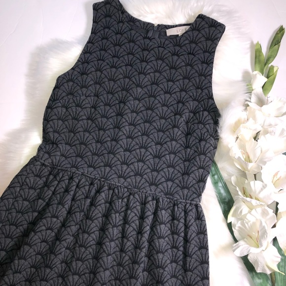 ❤️5/$25  LOFT Dress Grey Pattern - Picture 5 of 9